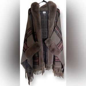 Scioni Excellent condition Warm Hoodie Wrap L/XL